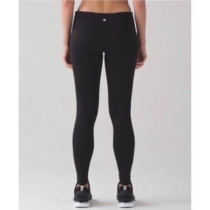 NWOT Lululemon Wunder Under 28”